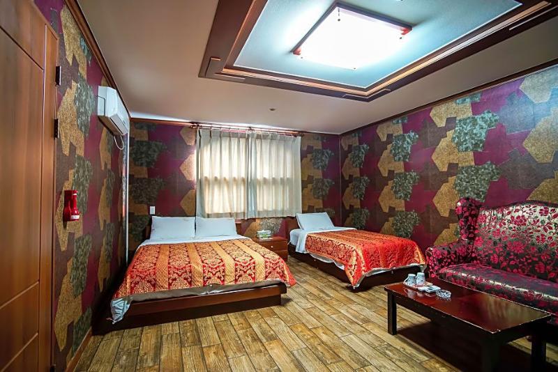 Trevi Hotel Чеджудо Экстерьер фото