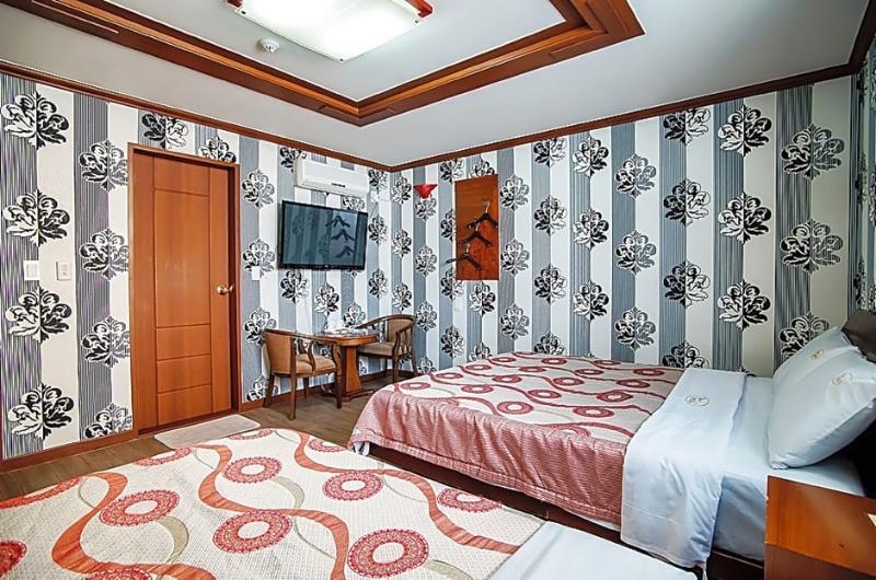 Trevi Hotel Чеджудо Экстерьер фото