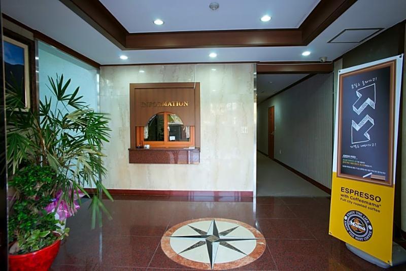 Trevi Hotel Чеджудо Экстерьер фото